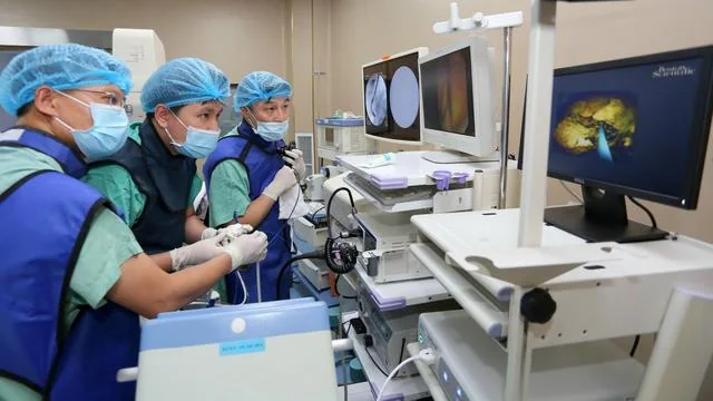Bệnh nhân ung thư trẻ hoá, hơn 350.000 người Việt đang sống với bệnh này- Ảnh 2. Bệnh nhân ung thư trẻ hoá, hơn 350.000 người Việt đang sống với bệnh này- Ảnh 2.