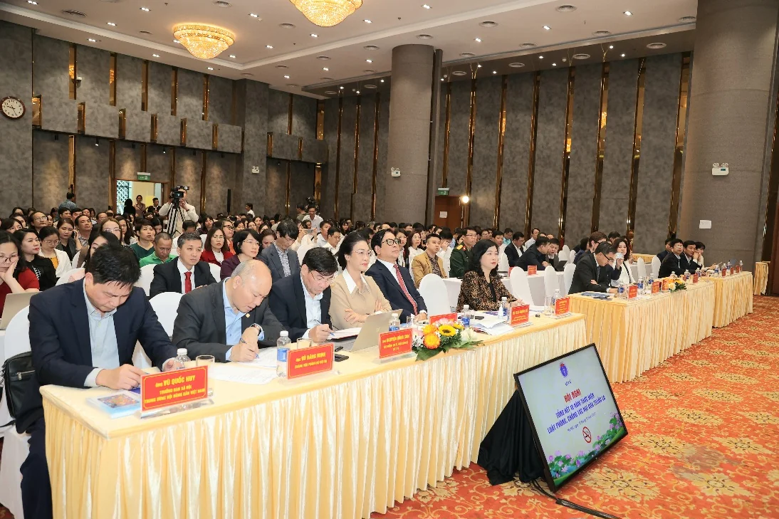 Bộ trưởng Bộ Y tế: Tại Việt Nam, mỗi năm có ít nhất 40.000 ca tử vong do các bệnh liên quan đến thuốc lá- Ảnh 2. Bộ trưởng Bộ Y tế: Tại Việt Nam, mỗi năm có ít nhất 40.000 ca tử vong do các bệnh liên quan đến thuốc lá- Ảnh 2.