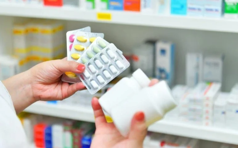 Người bệnh phải mua thuốc, vật tư y tế ở ngoài khi bệnh viện thiếu, sẽ được BHYT thanh toán khi nào?- Ảnh 2. Người bệnh phải mua thuốc, vật tư y tế ở ngoài khi bệnh viện thiếu, sẽ được BHYT thanh toán khi nào?- Ảnh 2.