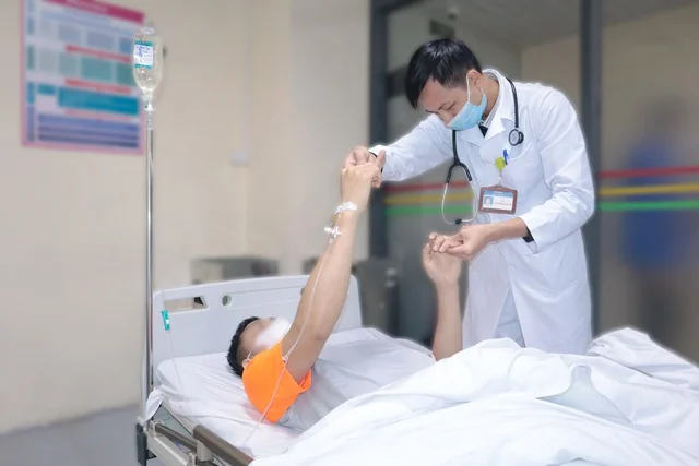 Thời tiết chuyển lạnh, số trường hợp đột quỵ và bệnh tim mạch gia tăng - Ảnh 2. Thời tiết chuyển lạnh, số trường hợp đột quỵ và bệnh tim mạch gia tăng - Ảnh 2.