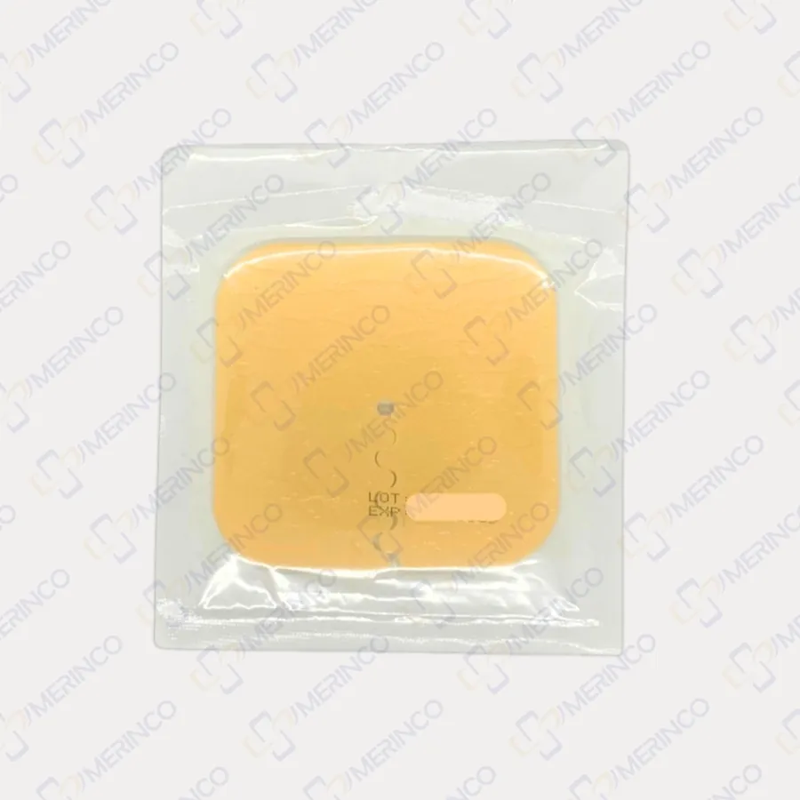 Gạc xốp răng cưa đặt xung quanh ống mở khí quản 10cmx10cm
